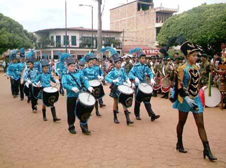 banda del colegio Antonio Vaca Diez