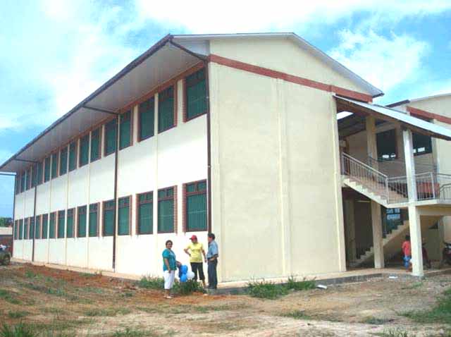 Unidad Educativa “3 de Febrero” 640