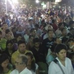 Multitud se congregó en la plaza